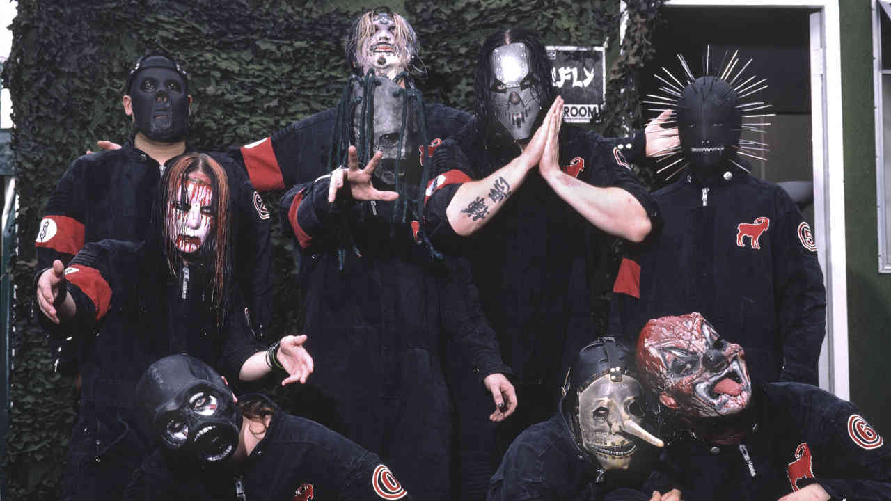 Watch rare footage of Slipknot recording 'Iowa