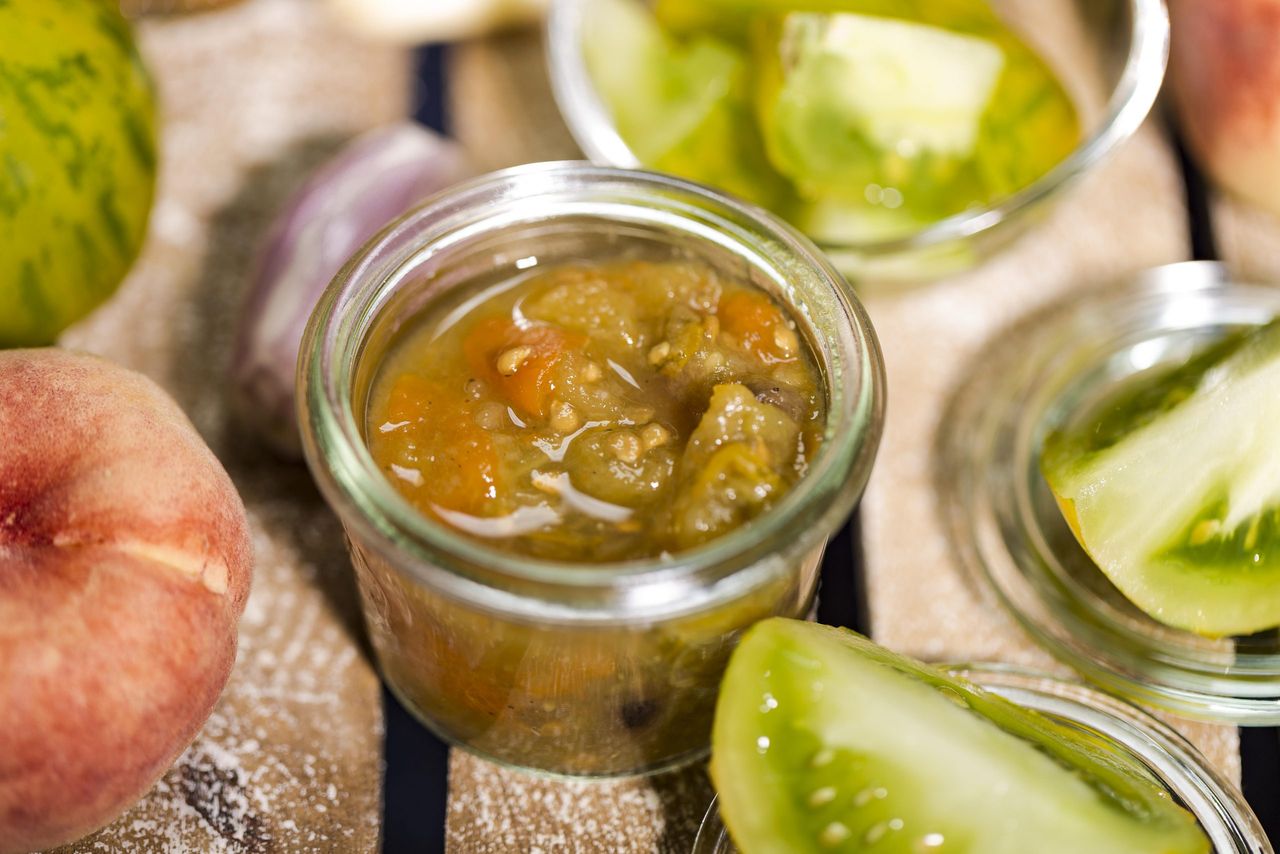 Green Tomato Chutney British Recipes Goodtoknow