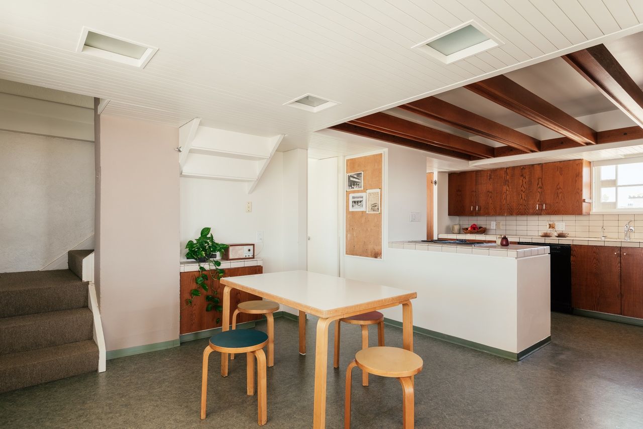 The kitchen in the Lovell Beach House
