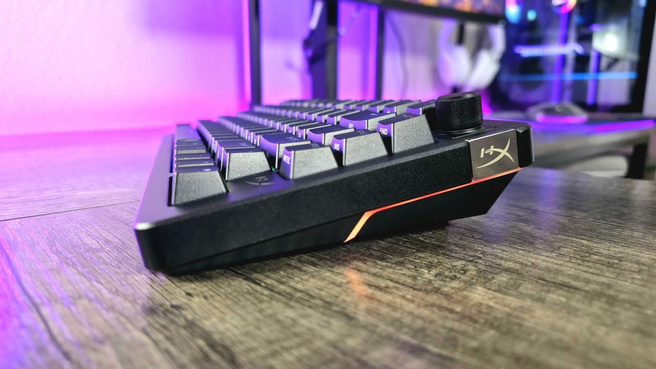 Image of the HyperX Alloy Rise 75 Wireless gaming keyboard.