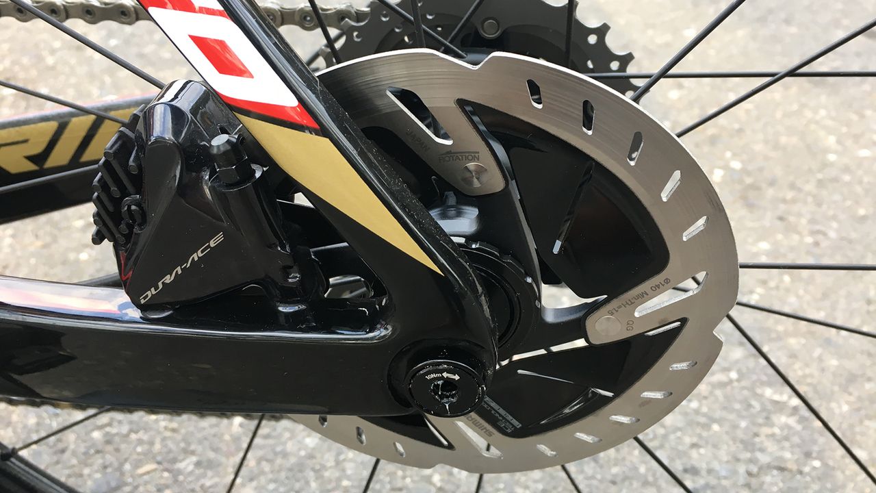 A look at Nibali's 140mm rear Shimano Dura-Ace disc rotor