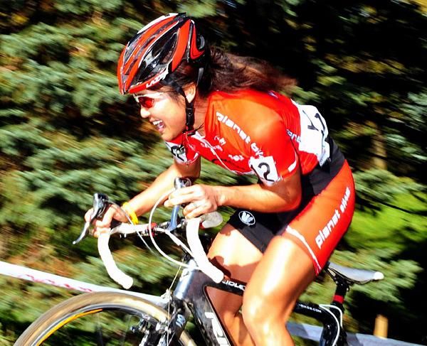 Linda Sone (Planet Bike) feeling the burn on the hill.