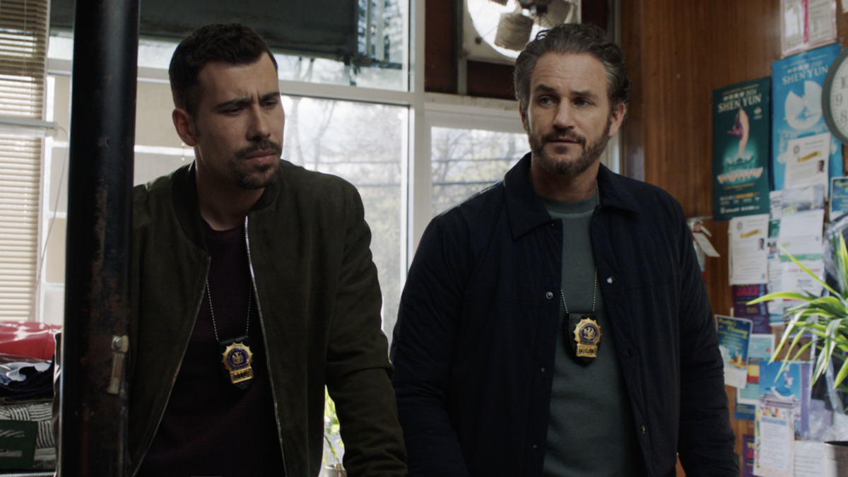 As Law And Order: SVU's Cops Investigate A Cold Case In New Clip, Is ...