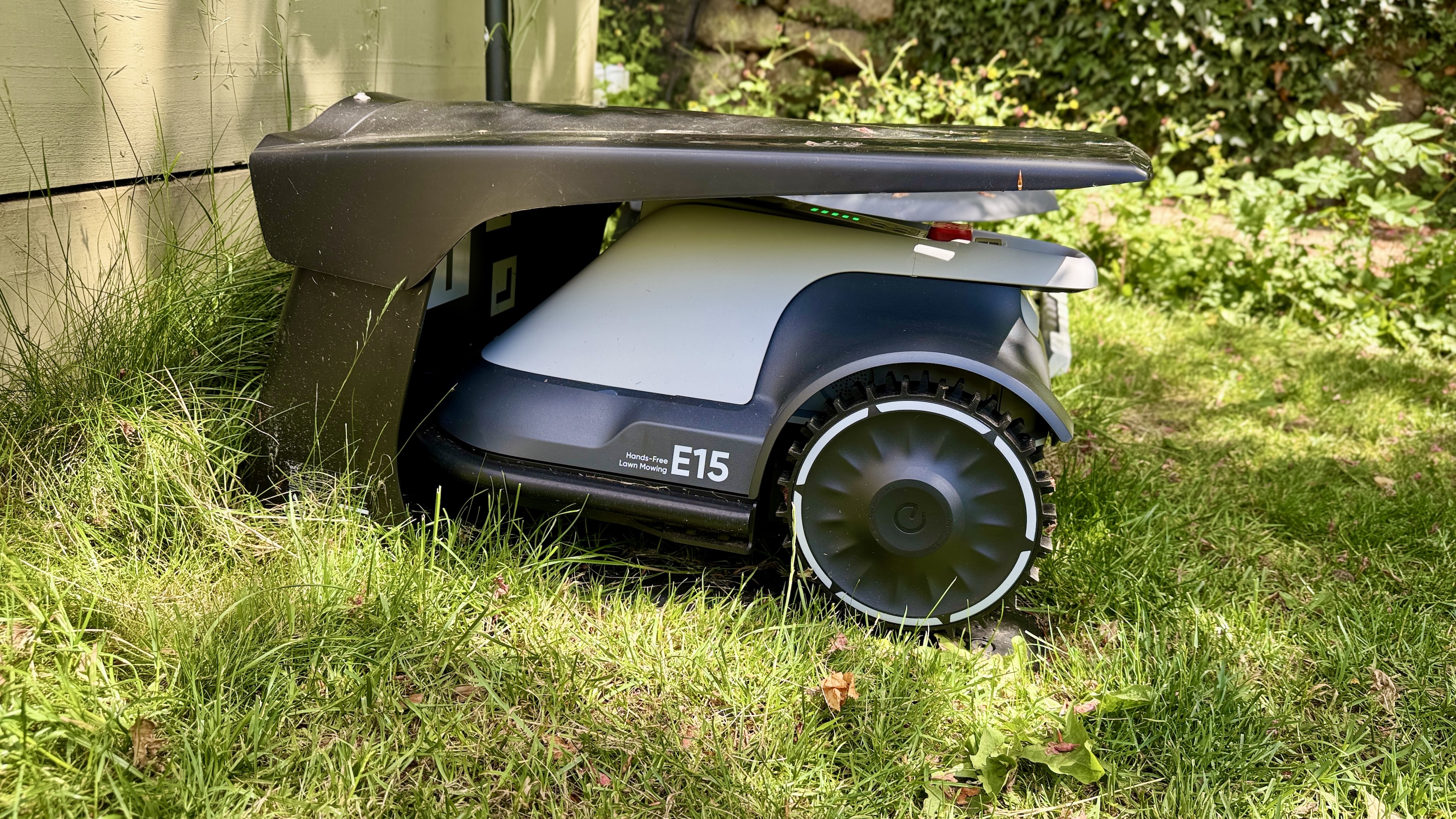 Eufy E15 garage