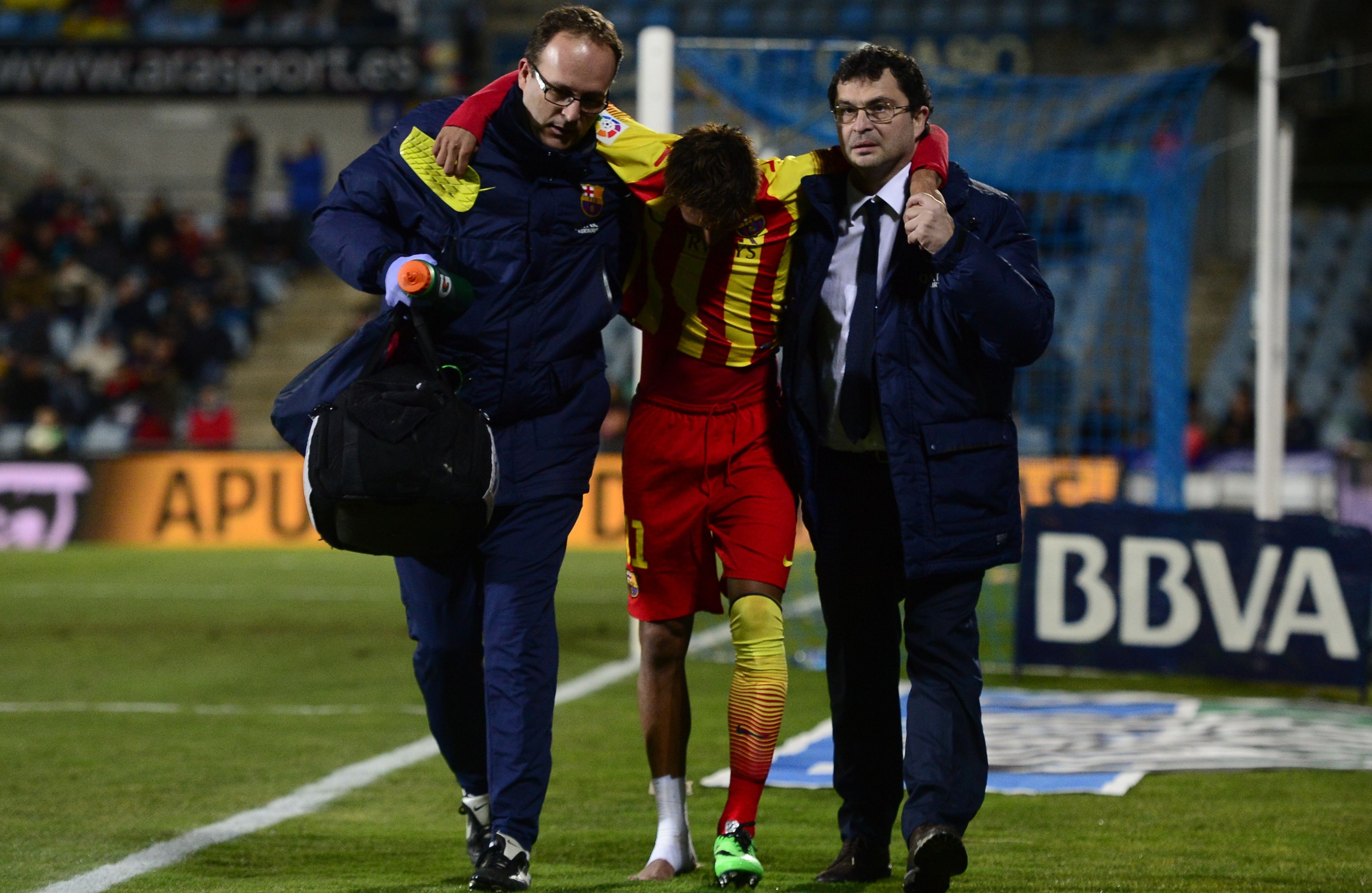 Neymar suffers ankle injury against Getafe | FourFourTwo