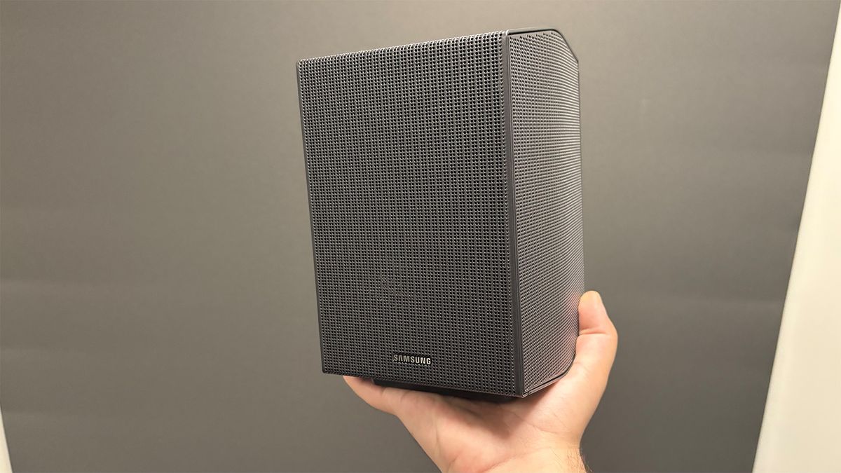 Samsung HW-Q990F soundbar package