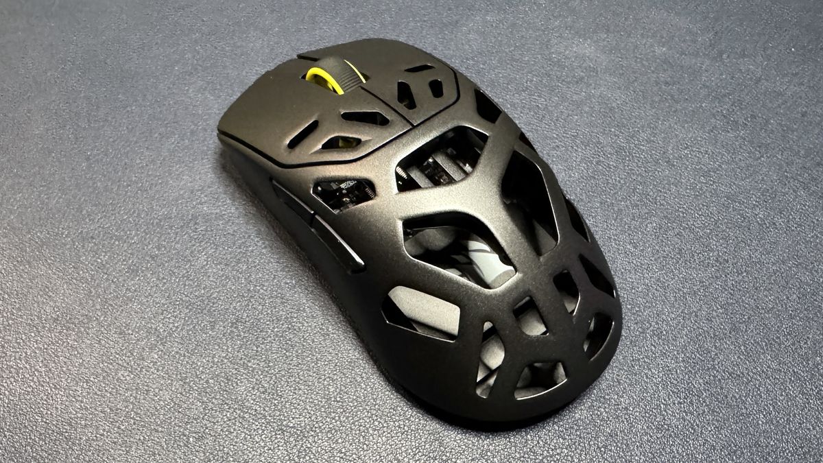 Corsair Sabre V2 Pro Wireless MG