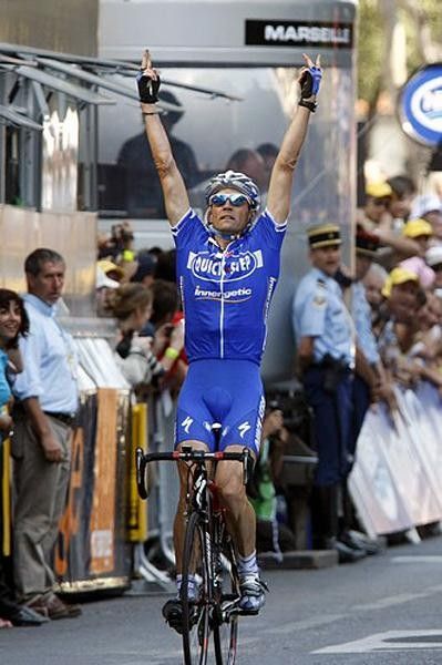 C&eacute;dric Vasseur (Quickstep-Innergetic) in his victory pose