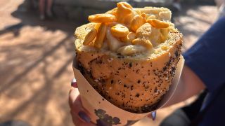 I Had No Idea Epic Universe Would Sell An Insane Number Of Mac And Cheese Cones (And Neither Did Universal)