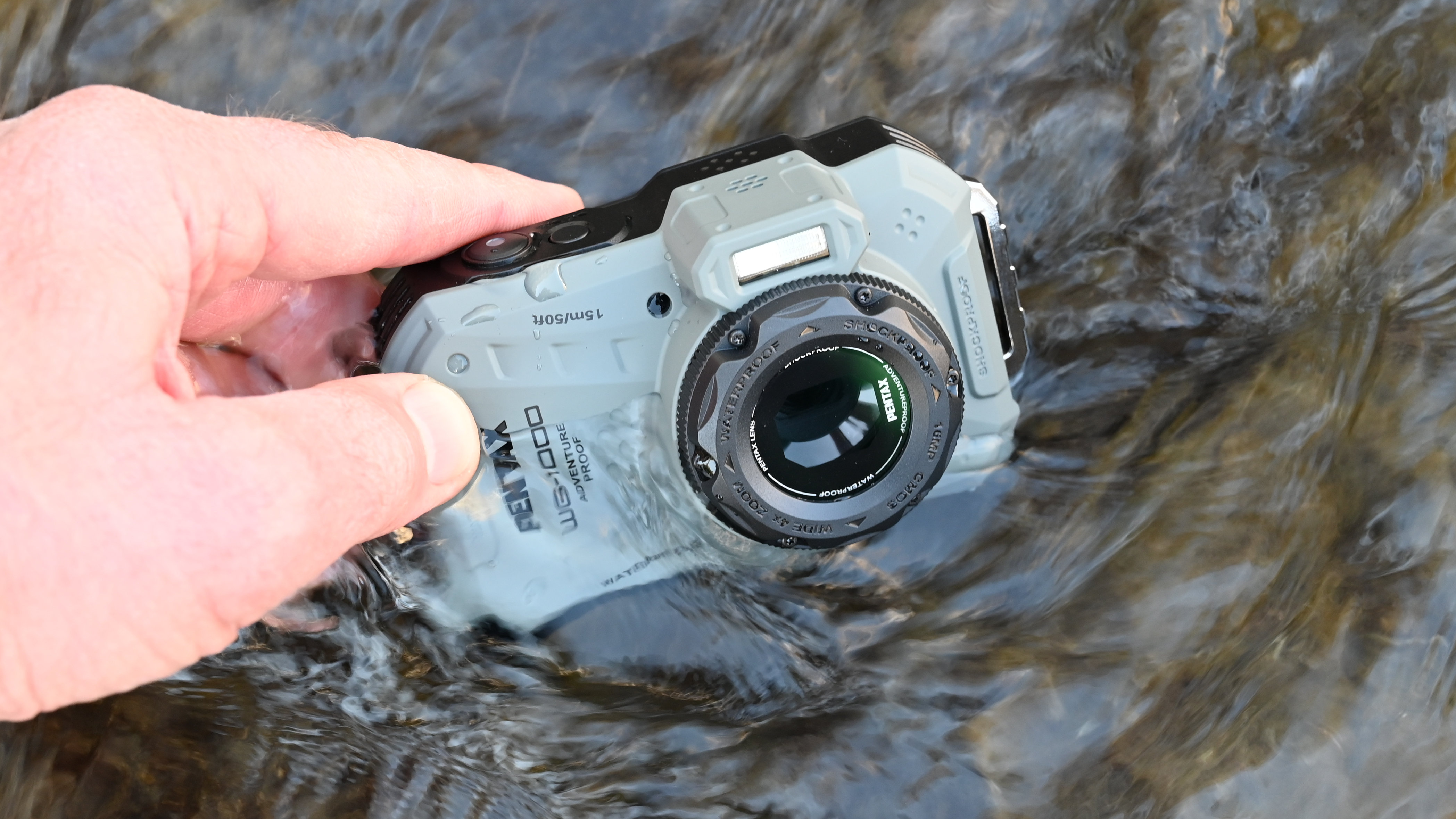 Pentax WG-1000 product shot