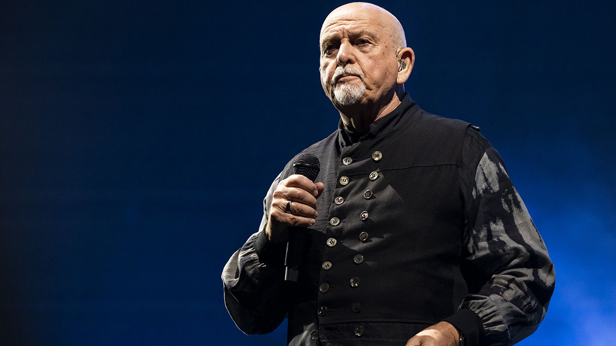 DETROIT, MICHIGAN - SEPTEMBER 29: Peter Gabriel performs at Little Caesars Arena on September 29, 2023 in Detroit, Michigan. (Photo by Scott Legato/Getty Images)