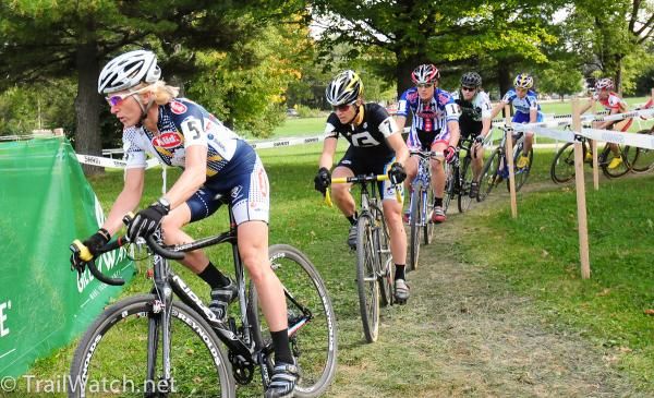 Sue Butler (Hudz/Subaru) leading the race on the first lap