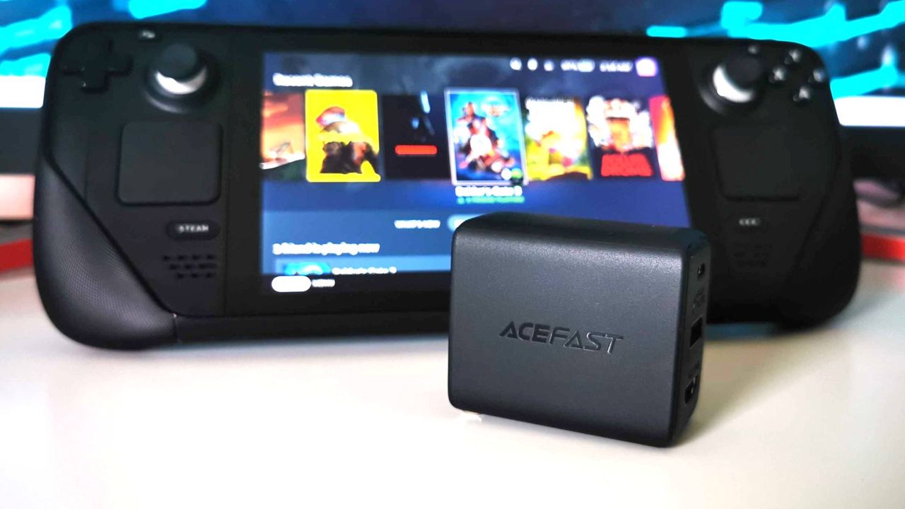 Acefast GaN PD Charger hub with Steam Deck in backdrop