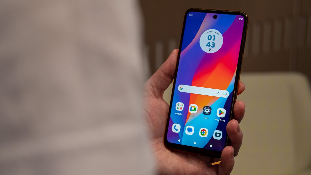 Hands-on with the Moto G 5G