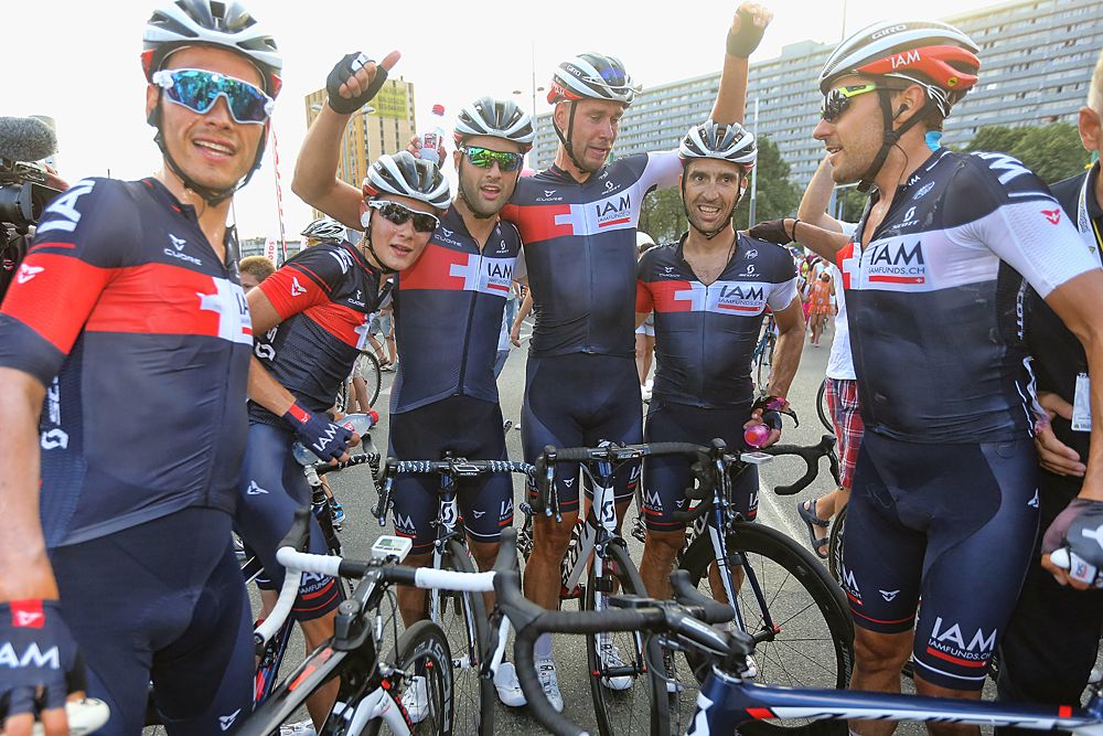 IAM Cycling celebrate Pelucchi's second consecutive stage win