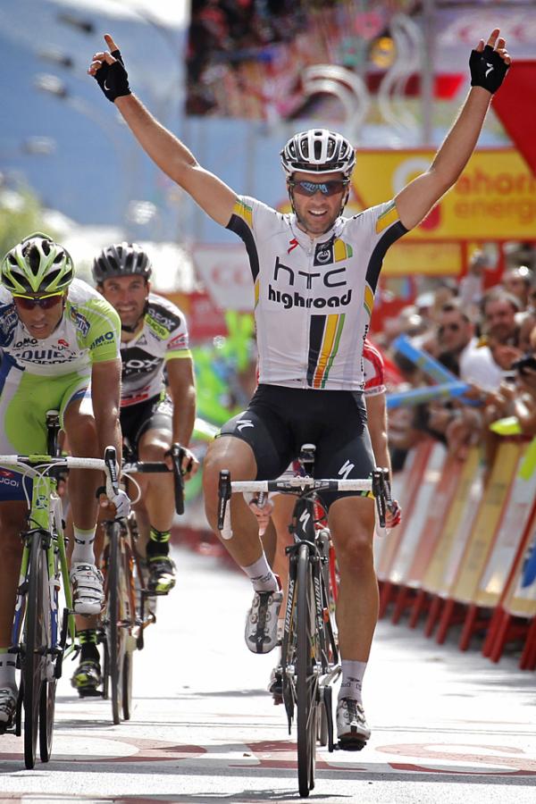 Michael Albasini (HTC-Highroad) wins stage 13 of the Vuelta a Espana in Ponferrada.