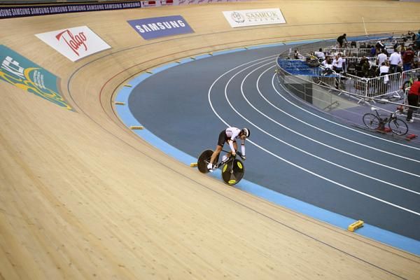 500m time trial bronze medalist Miriam Welte (Germany) in action