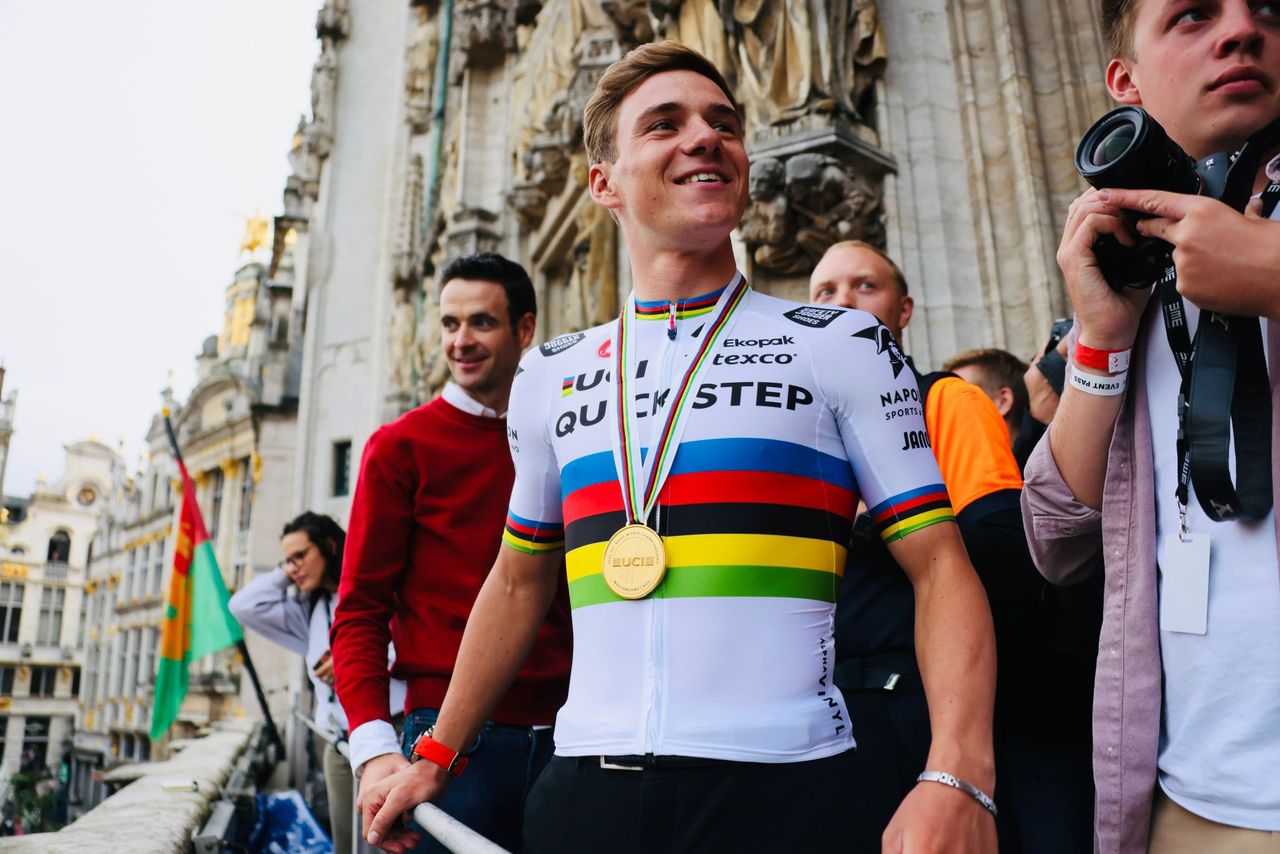 Evenepoel Brussels 2022 celebrations QuickStep-AlphaVinyl/Wout Beel