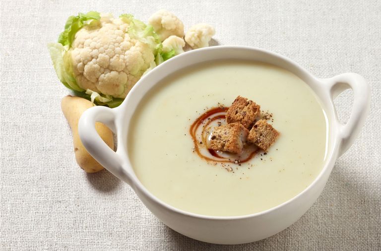 Gordon Ramsay's cream of cauliflower soup