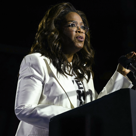 Democratic presidential nominee, U.S. Vice President Kamala Harris (R) speaks alongside Oprah Winfrey during the closing rally of her campaign at the base of the iconic "Rocky Steps" at the Philadelphia Museum of Art on November 05, 2024 in Philadelphia, Pennsylvania. With one day to go until election day, Vice President Kamala Harris is campaigning across Pennsylvania. 