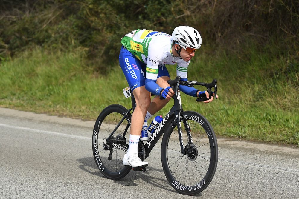 Alvaro Hodeg ( Quick-Step Floors) in the leader's jersey during stage 2 at Volta a Catalunya