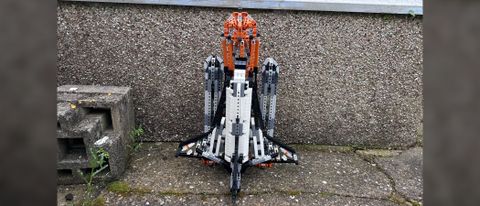Engino Challenger Space Shuttle-full build front view (21 by 9).