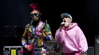 Fred Durst and Wes Borland on stage