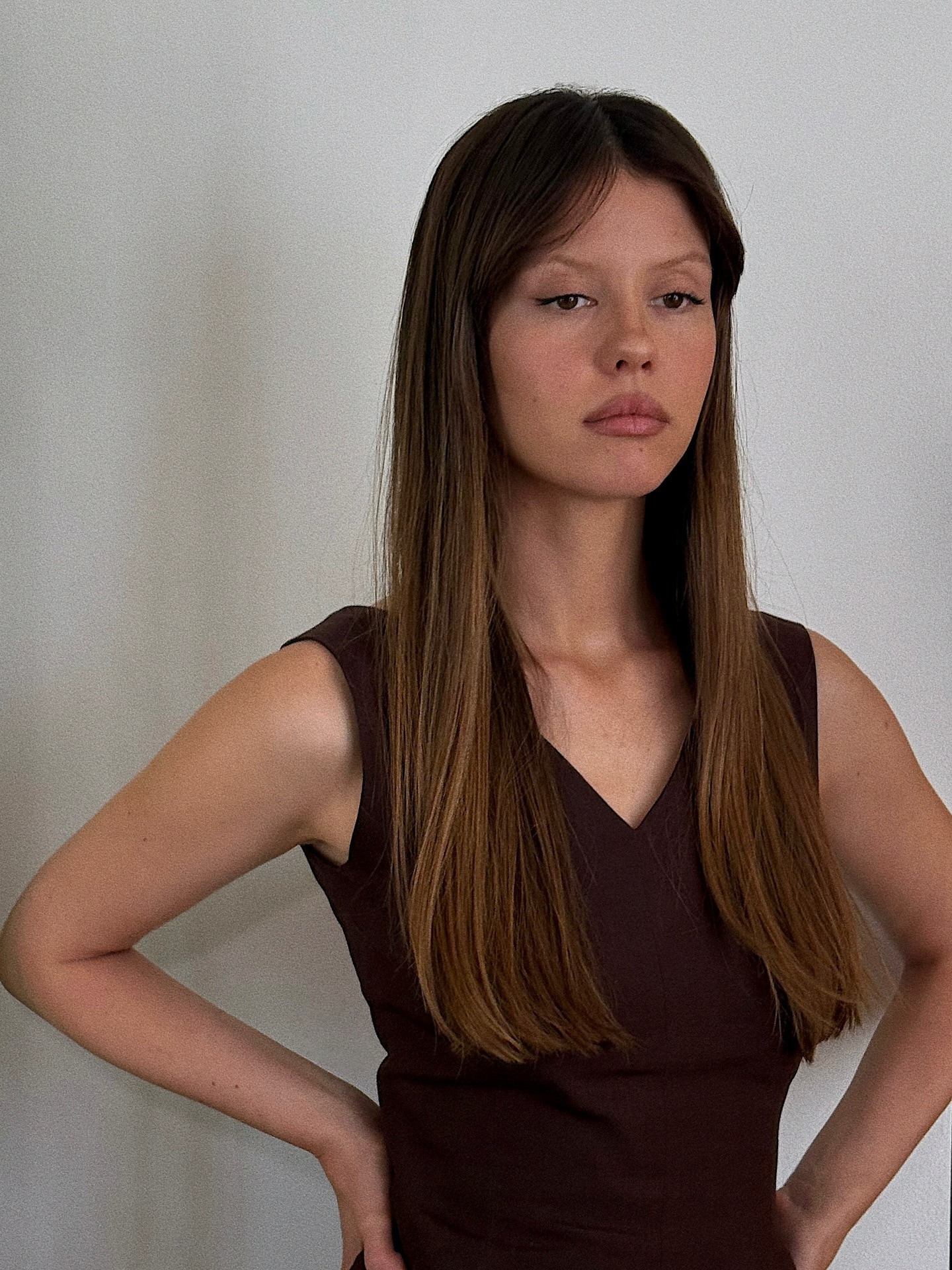 Mia Goth with warm brunette balayage