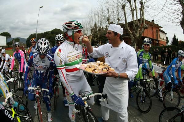 That's one way to keep the Italian national Champion's kit clean