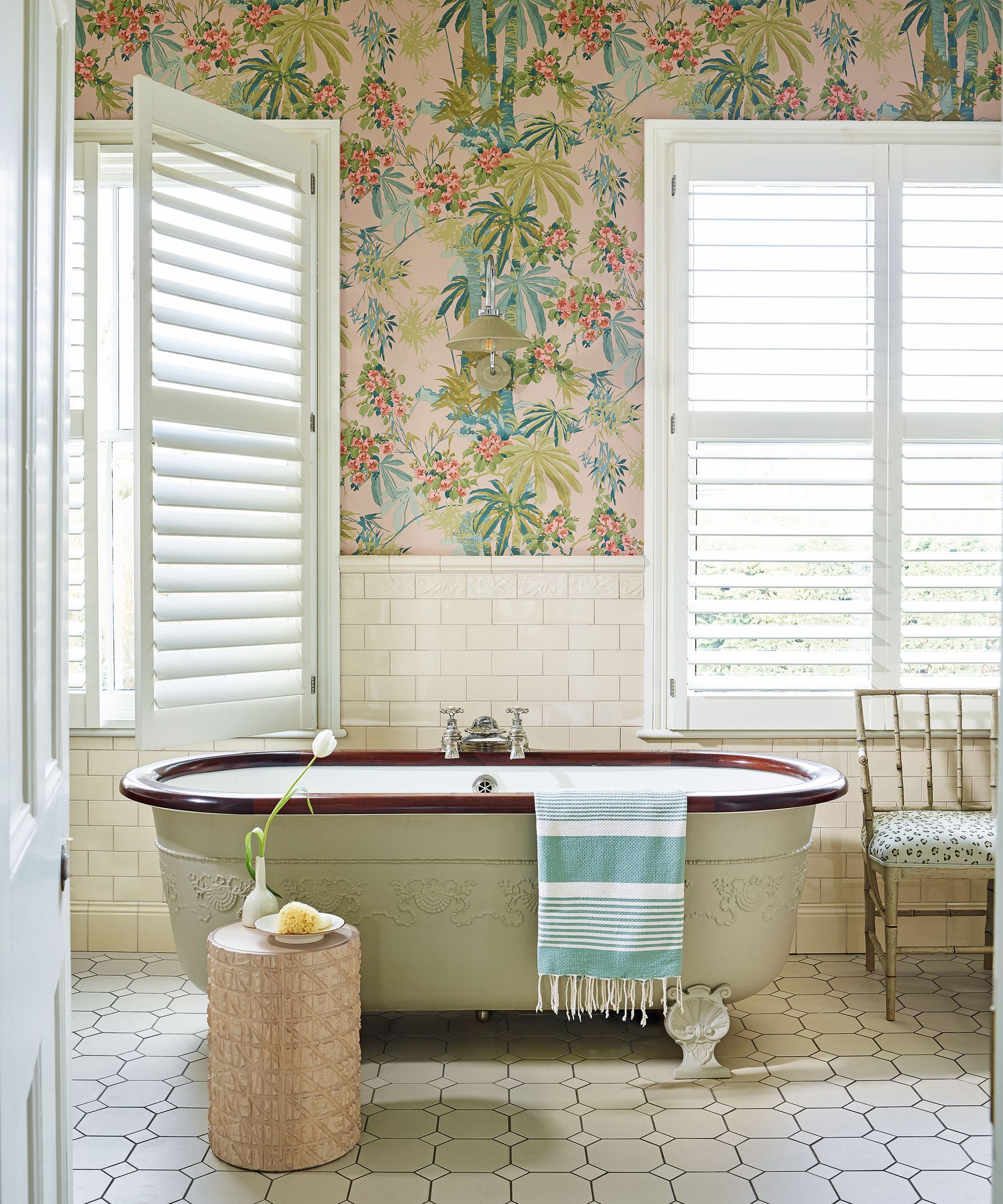 Vintage bathroom with roll-top bath