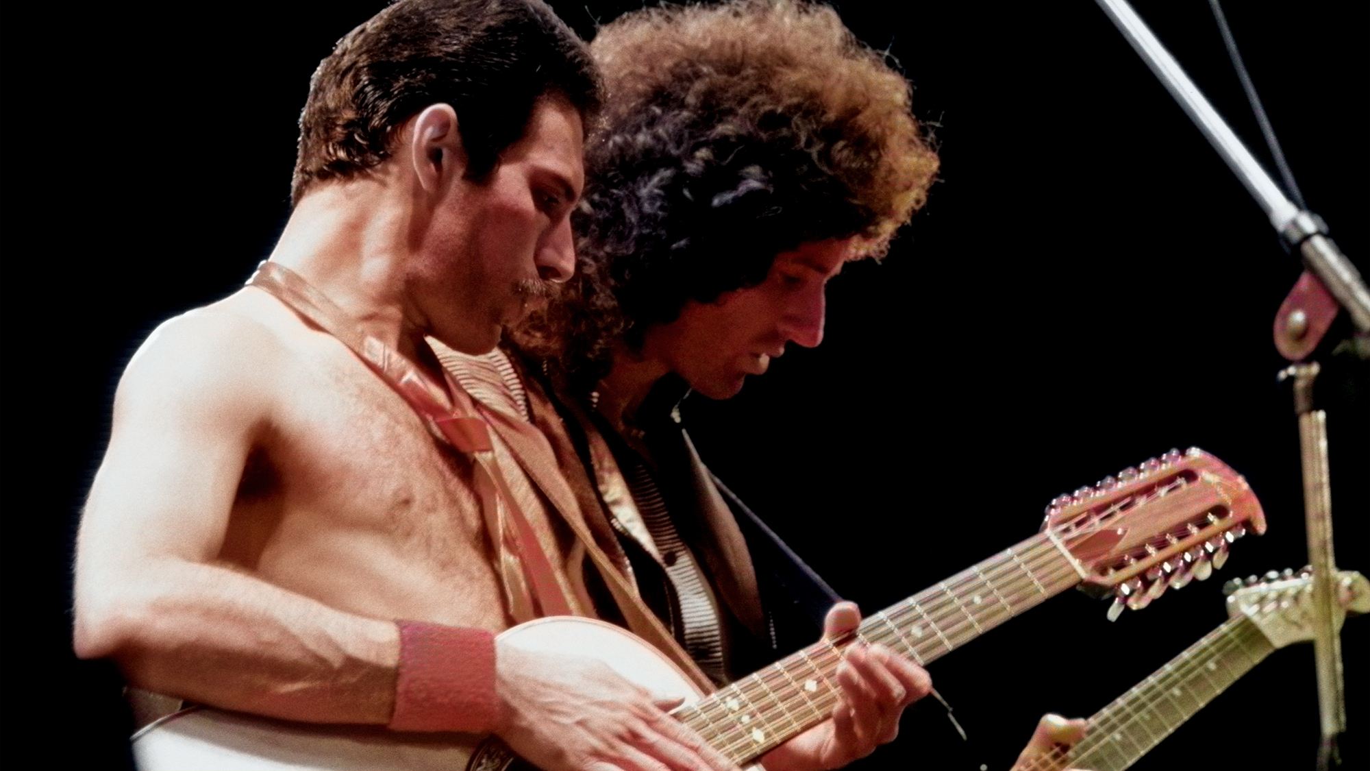 Freddie Mercury and Brian May perform on Queen's 'Jazz' Tour 1980