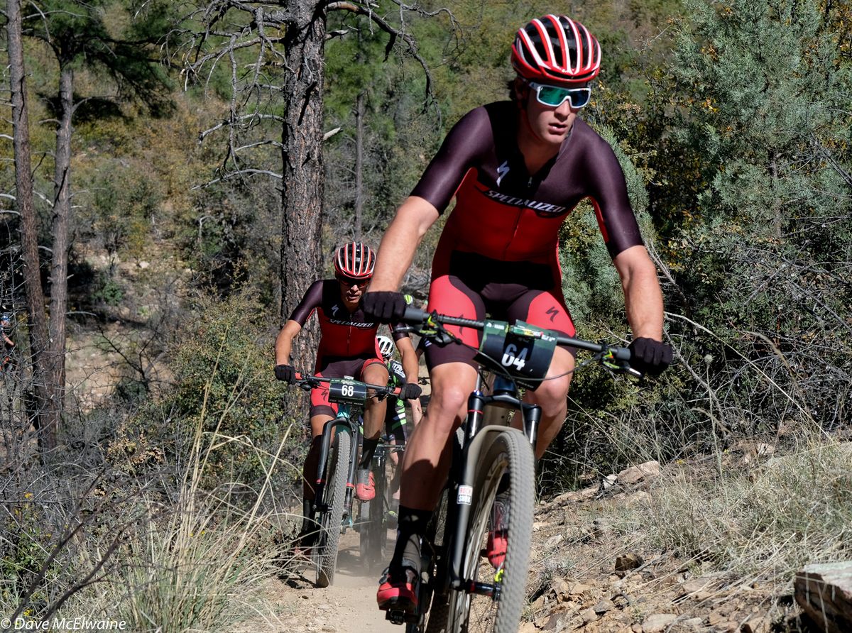 Sam Gaze (Specialized) had an early lead with his teammates Christopher Blevins behind him