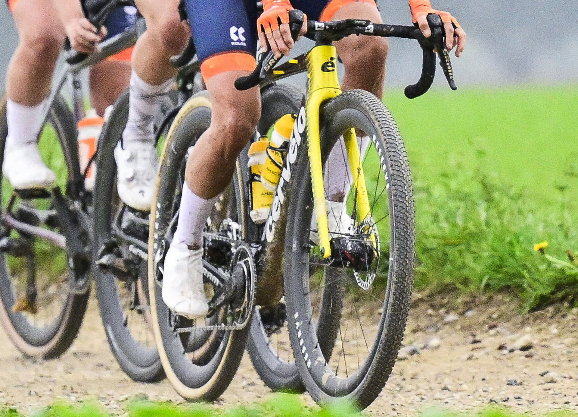 Marianne Vos and her Cervelo Aspero-5
