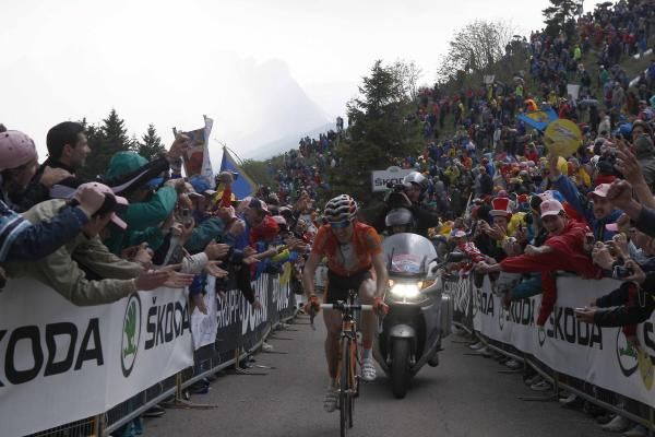 Igor Anton (Euskaltel-Euskadi) atop the mighty Zoncolan.
