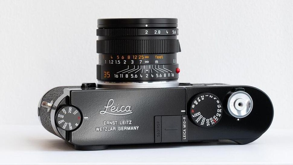 Stunning Leica M10R Black Paint edition is designed to age gracefully