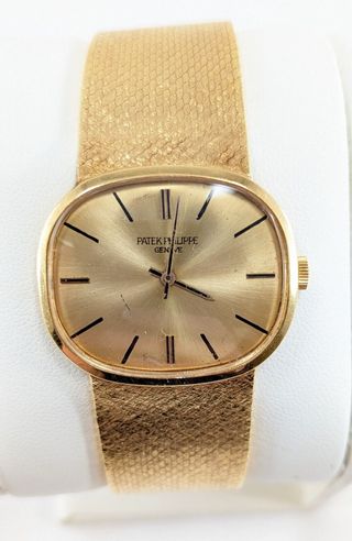 18k Gold Patek Phillipe Manual Wind Wristwatch, Adjustable 7