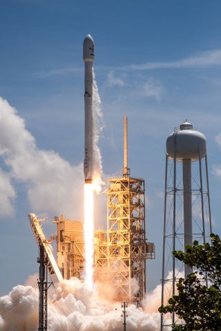 Falcon 9 Rocket