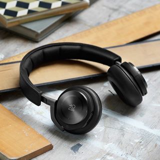 Enjoy tip-top sound at your desk or on the move with these B&O cans