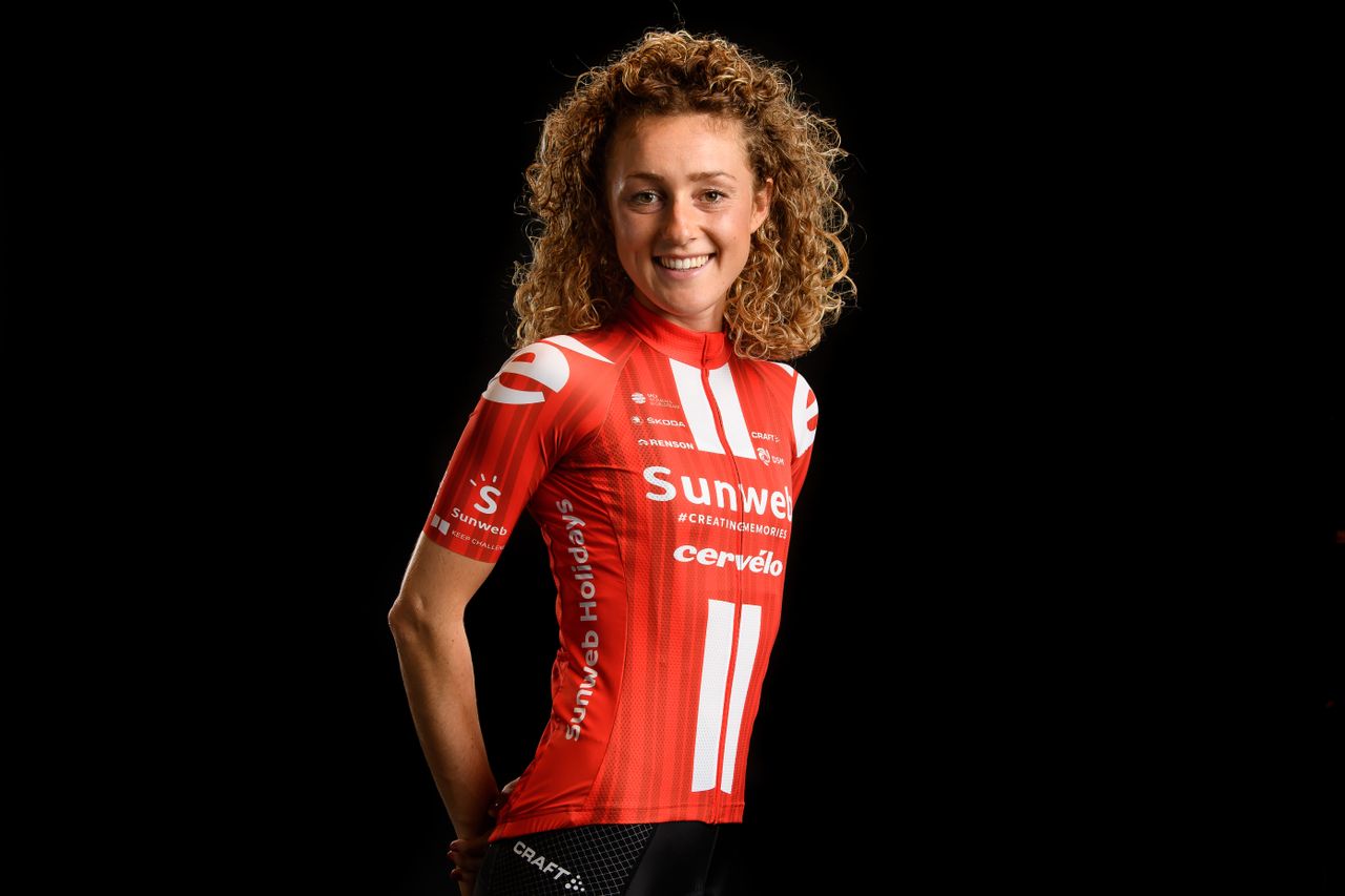 The two white stripes represent Sunweb's 'keep challenging' motto