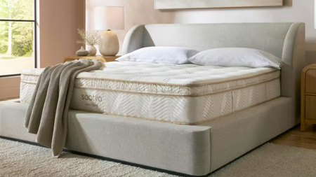 Saatva Latex Hybrid Mattress