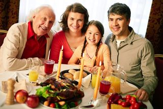 thanksgiving family smiling