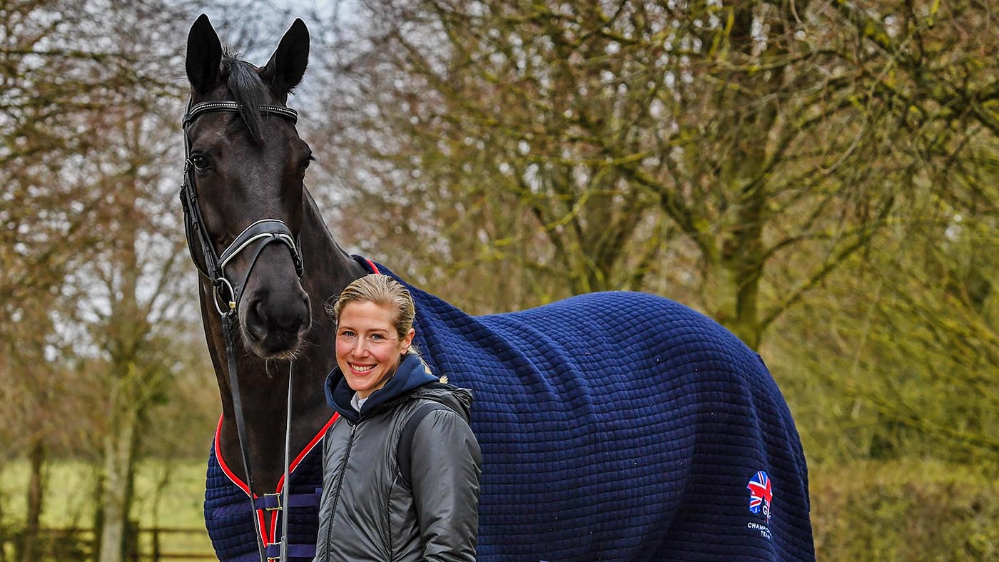 Laura Tomlinson with Rose Of Bavaria.