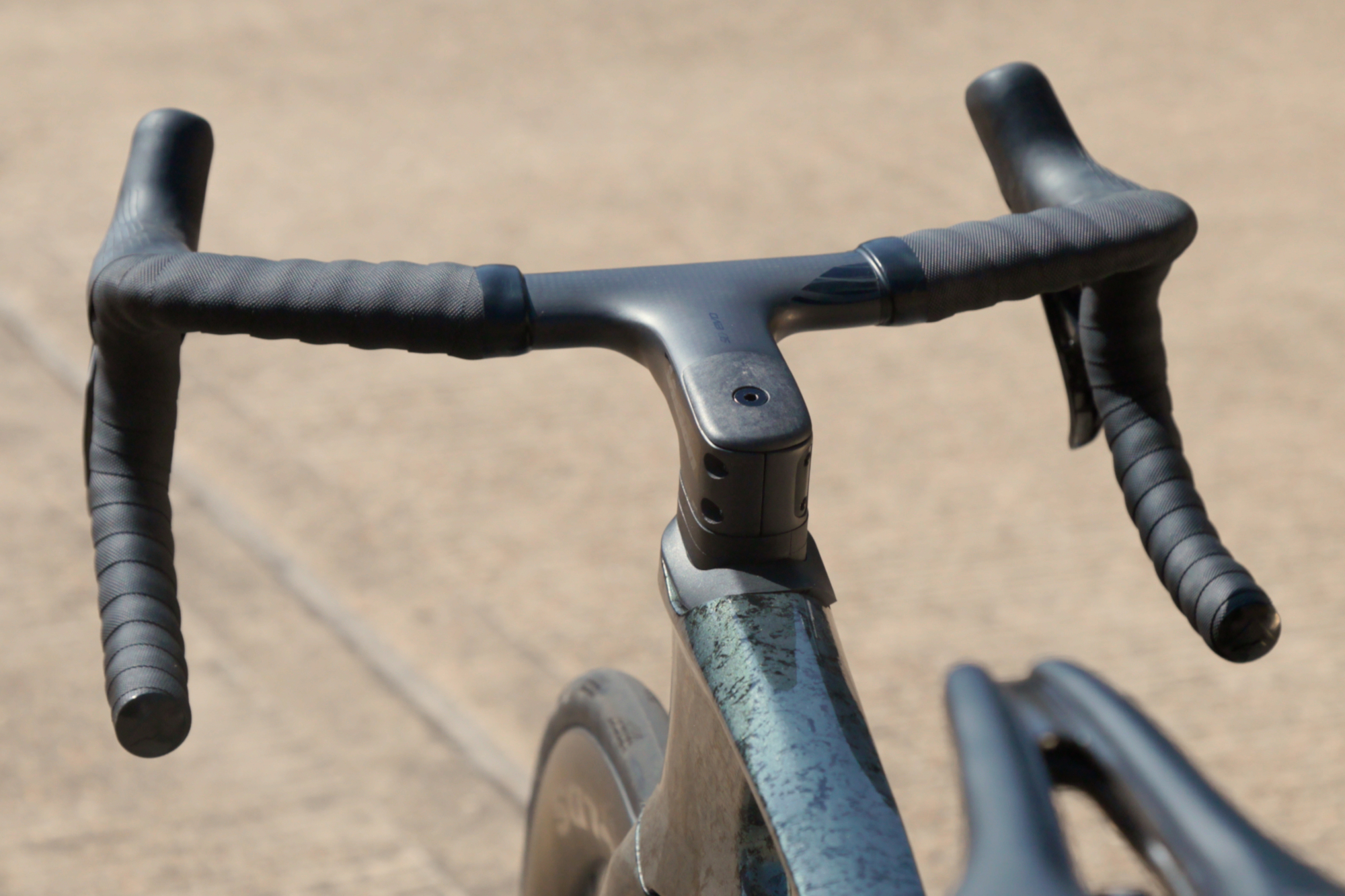 Detail of Merida Reacto 9000 cockpit