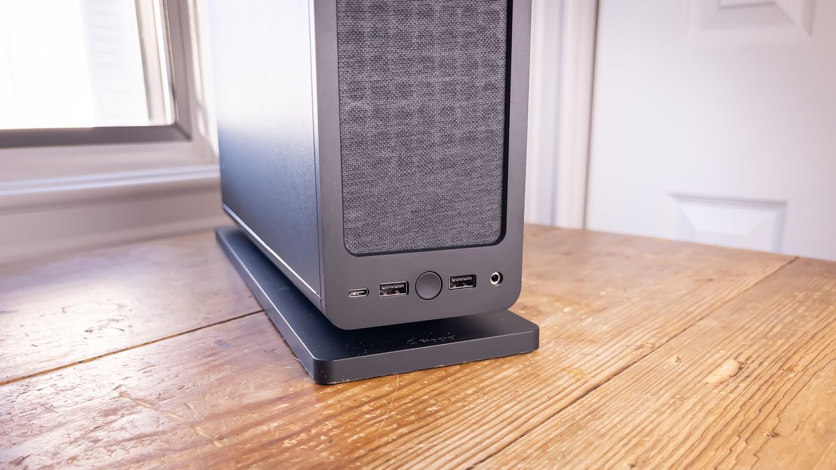 Fractal Design Ridge Review: Tall, Slim and Somewhat Roomy | Tom's Hardware