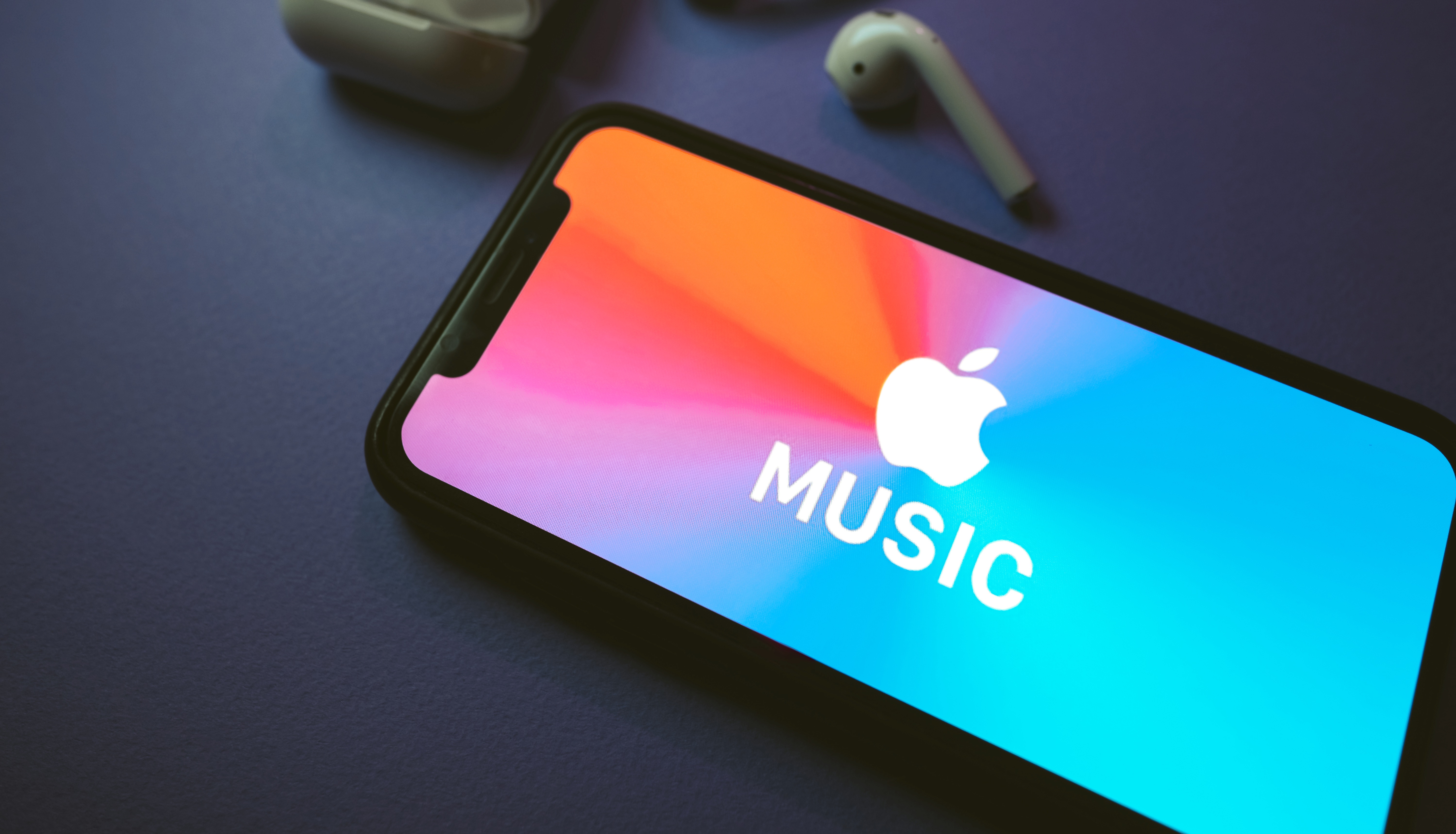 Приложение Apple Music на iPhone