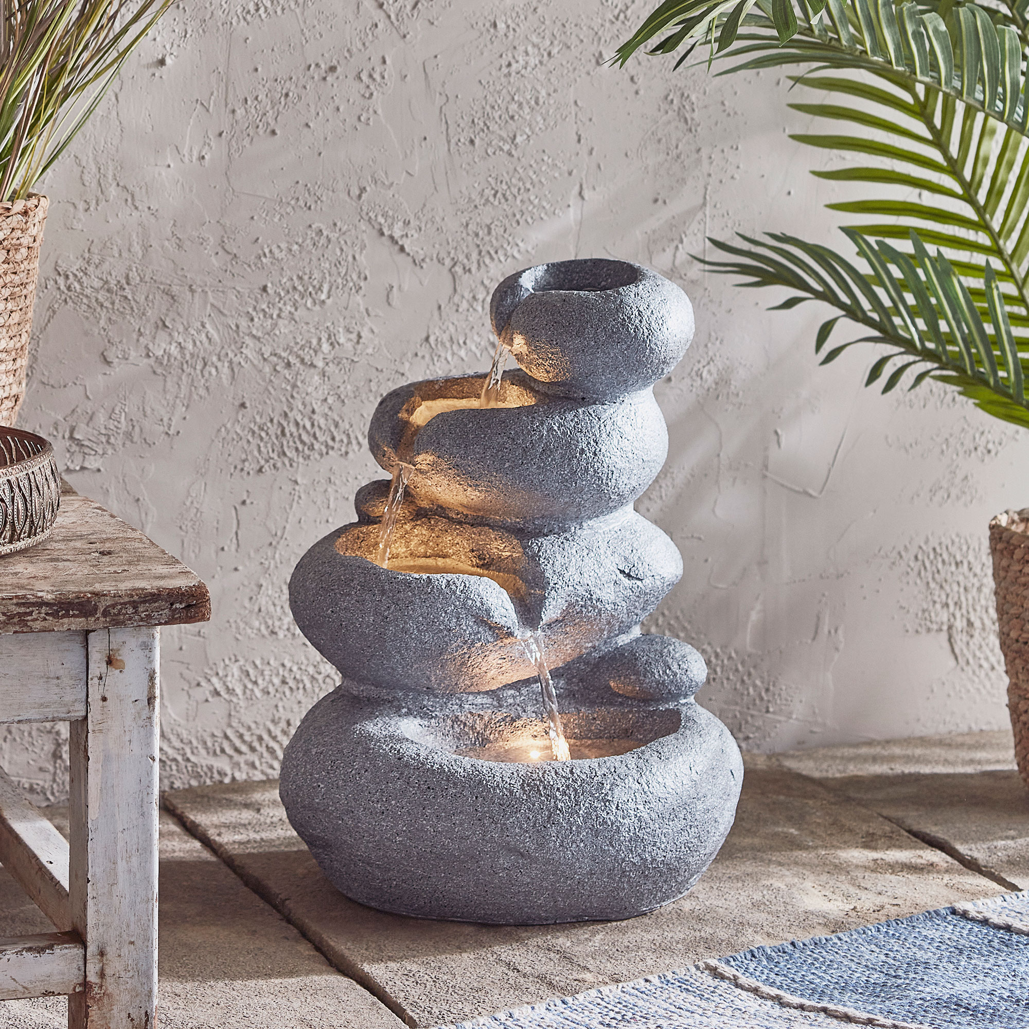 room with water feature having soft mood lighting
