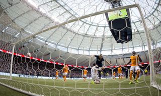 Jordan Harvey scores for the Vancouver Whitecaps against Houston Dynamo in MLS, 2014