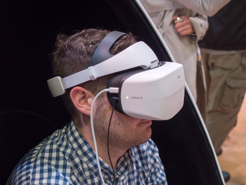 Huawei VR2 headset