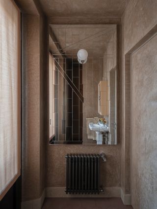 bathroom in milanese apartment; interior design by Studio Luca Guadagnino