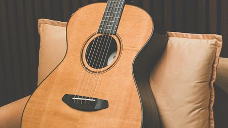 A photo of the Breedlove Roots Concert SRe acoustic
